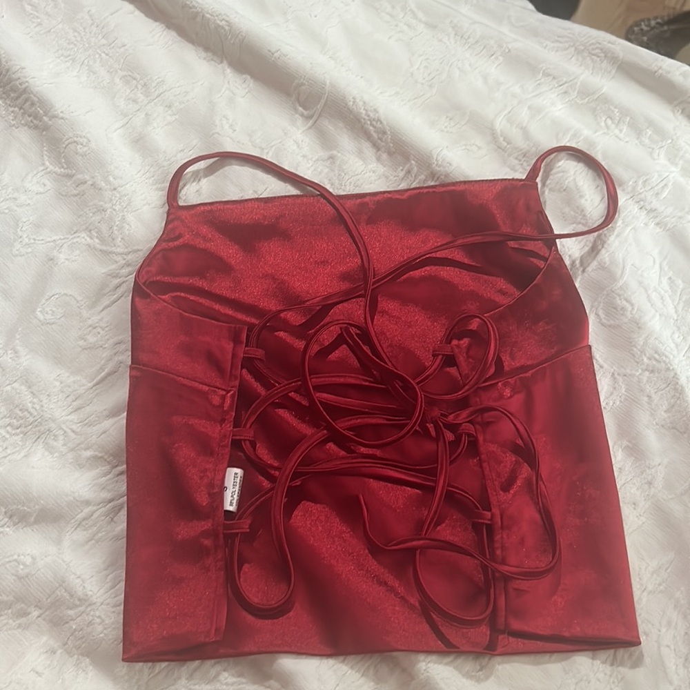 Red top - Picture 2 of 2